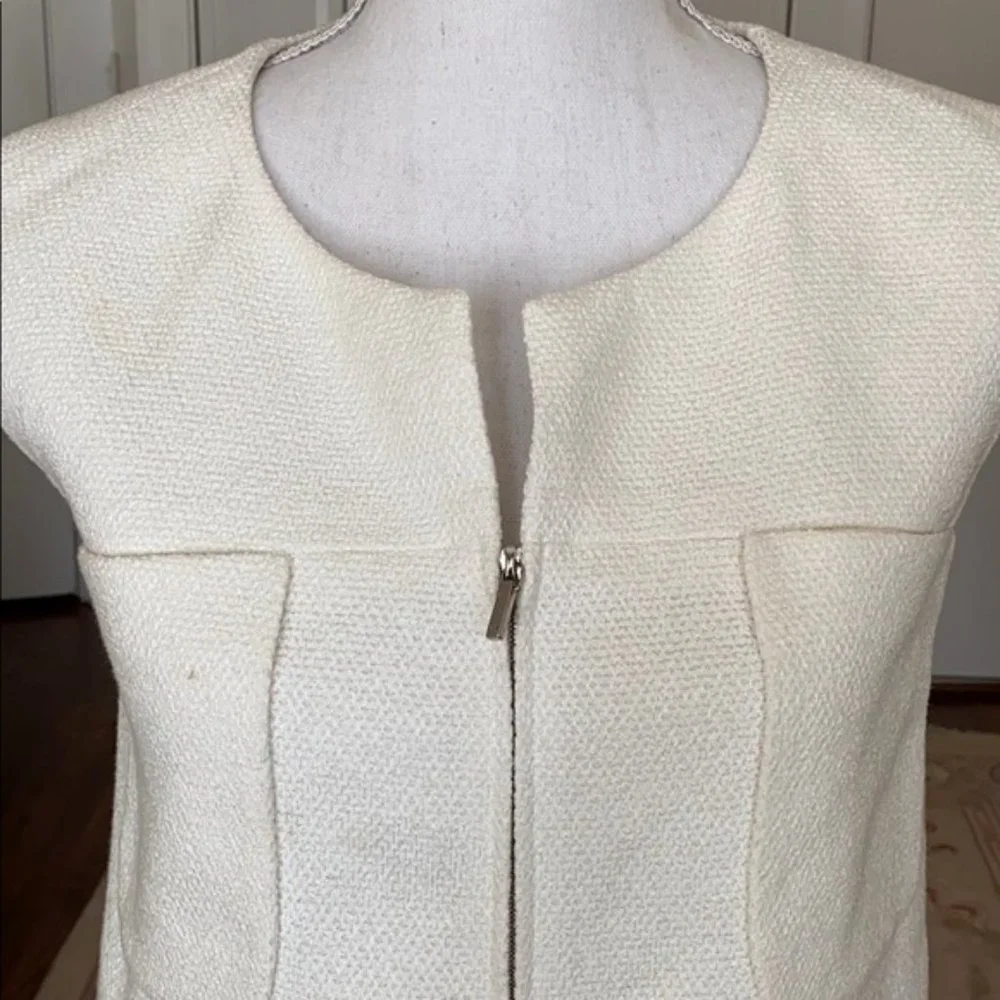 CHANEL White Cotton Pique Zip Up sleeveless Jacket Vest size 36 US 2/4 XS/S